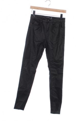 Дамски панталон Stradivarius, Размер XS, Цвят Черен, Цена 7,15 €