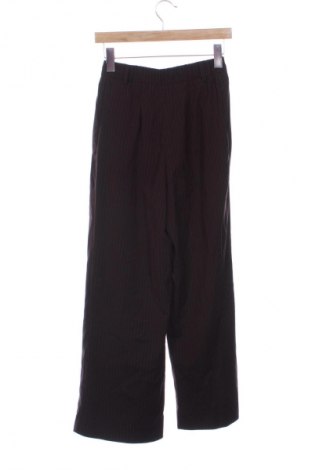 Γυναικείο παντελόνι Stradivarius, Μέγεθος XS, Χρώμα Πολύχρωμο, Τιμή 17,99 €