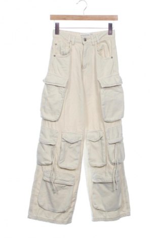 Дамски панталон Stradivarius, Размер XXS, Цвят Екрю, Цена 8,18 €