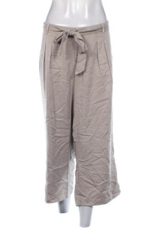 Дамски панталон Unbranded, Размер XL, Цвят Бежов, Цена 15,00 €