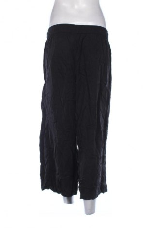 Γυναικείο παντελόνι Q/S by S.Oliver, Μέγεθος L, Χρώμα Μαύρο, Τιμή 25,99 €