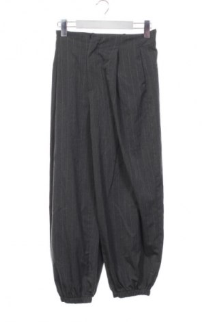 Дамски панталон Zara, Размер XS, Цвят Сив, Цена 14,31 €