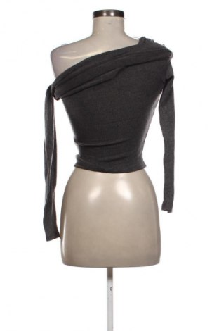 Dámský svetr Bershka, Velikost S, Barva Šedá, Cena  439,00 Kč