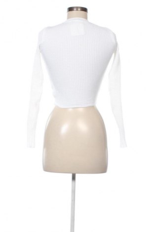 Női pulóver Fame, Méret XS, Szín Fehér, Ár 7 499 Ft