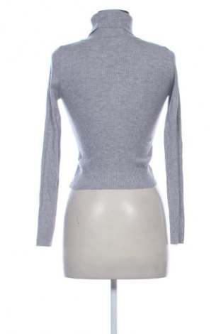 Dámský svetr Pull&Bear, Velikost S, Barva Šedá, Cena  179,00 Kč