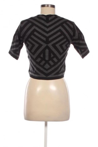 Дамски пуловер Unbranded, Размер S, Цвят Многоцветен, Цена 15,00 €