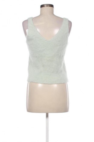 Дамски топ Bershka, Размер M, Цвят Зелен, Цена 7,15 €