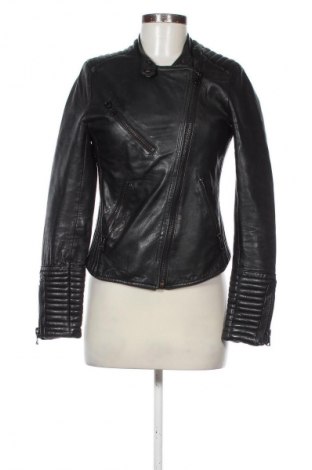 Дамско кожено яке Pull&Bear, Размер M, Цвят Черен, Цена 38,88 €