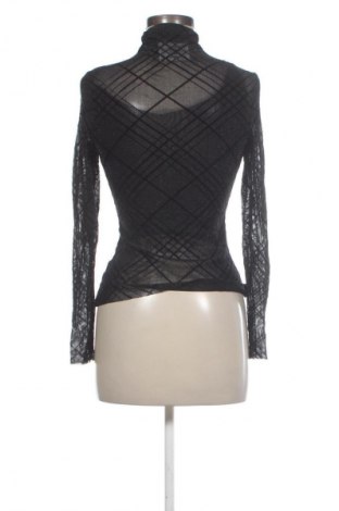 Дамско полo Mohito, Размер S, Цвят Черен, Цена 6,64 €