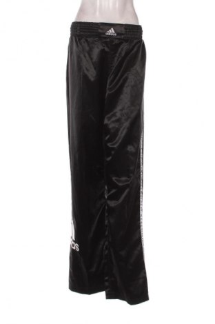 Дамско спортно долнище Adidas, Размер XXL, Цвят Черен, Цена 21,47 €