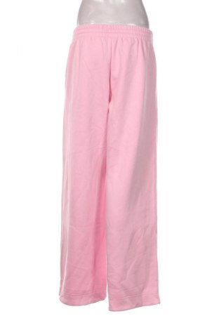 Дамско спортно долнище Adidas, Размер M, Цвят Розов, Цена 21,47 €