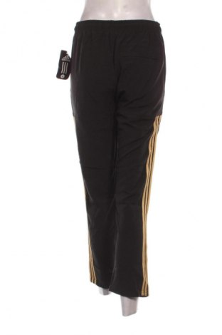 Дамско спортно долнище Adidas Originals, Размер L, Цвят Черен, Цена 23,51 €