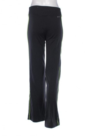 Дамско спортно долнище Nike, Размер S, Цвят Черен, Цена 21,00 €
