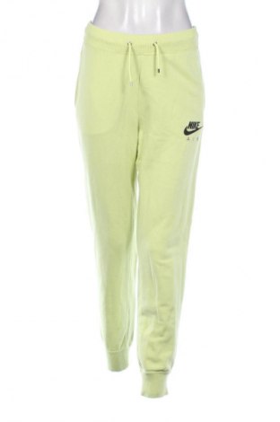 Dámské tepláky Nike, Velikost S, Barva Zelená, Cena  652,00 Kč