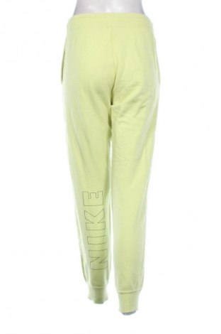 Dámské tepláky Nike, Velikost S, Barva Zelená, Cena  652,00 Kč