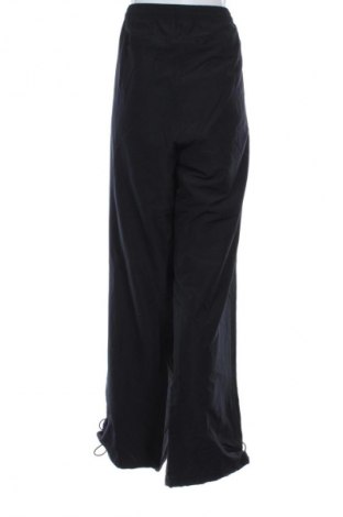 Dámske tepláky Nike, Veľkosť XXL, Farba Čierna, Cena  22,95 €