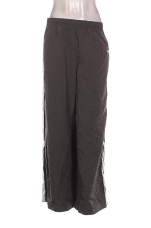 Γυναικείο αθλητικό παντελόνι SHEIN, Μέγεθος 3XL, Χρώμα Γκρί, Τιμή 17,99 €