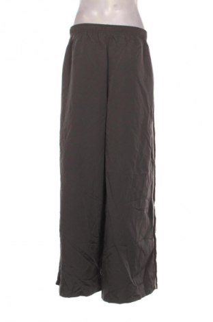 Γυναικείο αθλητικό παντελόνι SHEIN, Μέγεθος 3XL, Χρώμα Γκρί, Τιμή 17,99 €