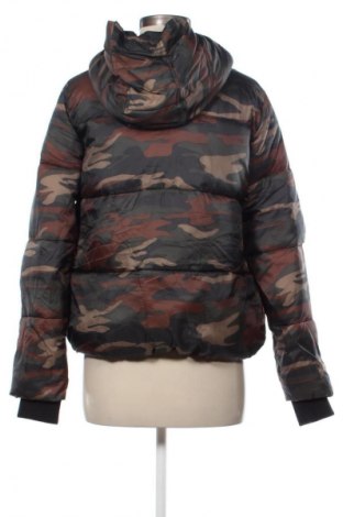 Дамско яке American Eagle, Размер M, Цвят Многоцветен, Цена 24,54 €