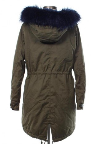 Dámska bunda  Bershka, Veľkosť M, Farba Zelená, Cena  24,95 €