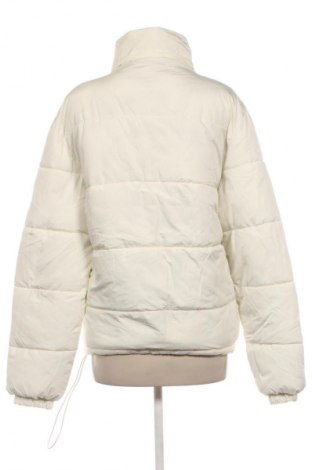 Dámska bunda  Bershka, Veľkosť S, Farba Biela, Cena  56,95 €