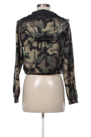 Дамско яке Bershka, Размер XS, Цвят Многоцветен, Цена 25,00 €