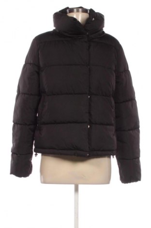 Дамско яке Stradivarius, Размер S, Цвят Черен, Цена 29,73 €