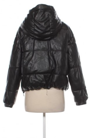 Geacă de femei Stradivarius, Mărime M, Culoare Negru, Preț 183,99 Lei