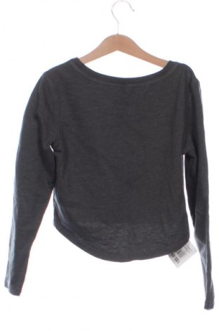 Детска блуза Unbranded, Размер 5-6y/ 116-122 см, Цвят Сив, Цена 6,00 €