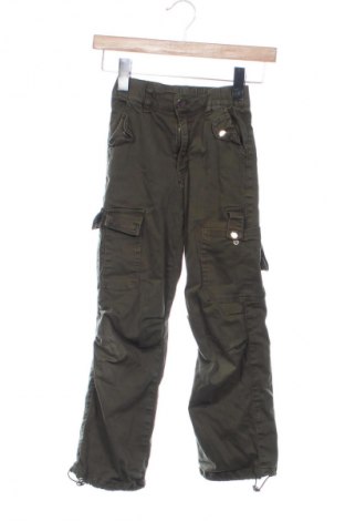 Детски панталон Unbranded, Размер 9-10y/ 140-146 см, Цвят Зелен, Цена 11,00 €