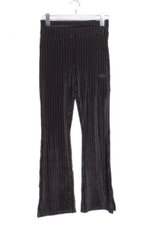 Παιδική κάτω φόρμα Nike, Μέγεθος 9-10y/ 140-146 εκ., Χρώμα Μαύρο, Τιμή 17,00 €