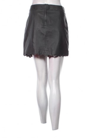 Кожена пола Noa Noa, Размер L, Цвят Сив, Цена 56,00 €