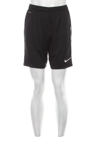 Ανδρικό κοντό παντελόνι Nike, Μέγεθος S, Χρώμα Μαύρο, Τιμή 16,99 €