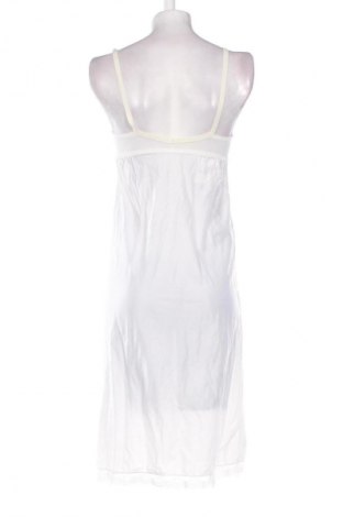 Пижама Unbranded, Размер M, Цвят Бял, Цена 32,00 €