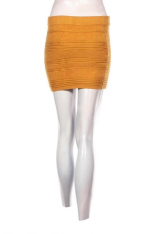 Sukňa Amisu, Veľkosť M, Farba Oranžová, Cena  4,95 €