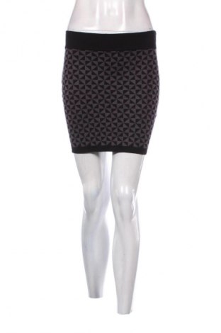 Sukně Amisu, Velikost M, Barva Vícebarevné, Cena  283,00 Kč