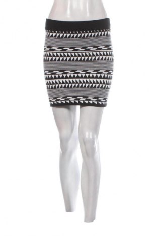 Пола Apricot, Размер S, Цвят Многоцветен, Цена 5,11 €