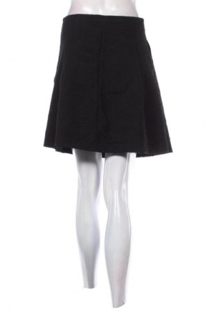 Пола BOSS, Размер S, Цвят Черен, Цена 80,00 €