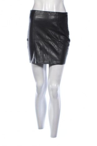 Szoknya Bershka, Méret S, Szín Fekete, Ár 4 132 Ft