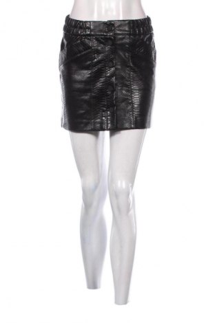 Sukně Bershka, Velikost S, Barva Černá, Cena  277,00 Kč