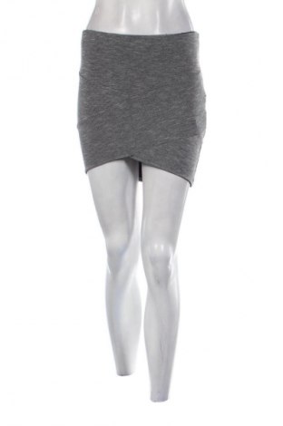 Φούστα Bershka, Μέγεθος S, Χρώμα Πολύχρωμο, Τιμή 9,71 €