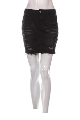 Пола City Chic, Размер M, Цвят Черен, Цена 6,13 €