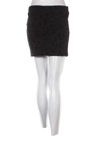 Fustă Colours, Mărime M, Culoare Negru, Preț 24,99 Lei