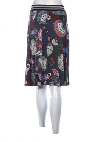 Пола Daphne, Размер M, Цвят Многоцветен, Цена 21,00 €