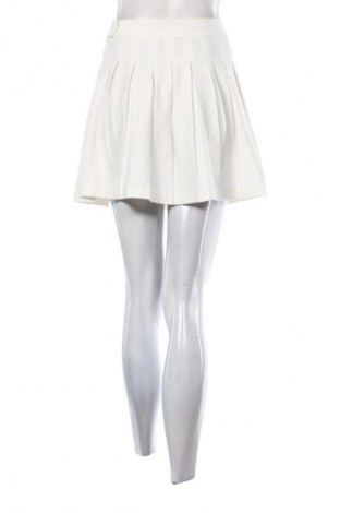 Пола Fb Sister, Размер S, Цвят Бял, Цена 9,78 €