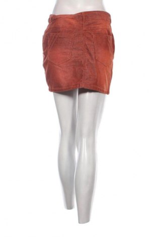 Пола Gina, Размер S, Цвят Червен, Цена 4,09 €