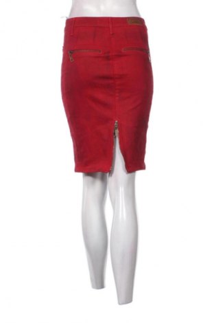 Sukně Guess, Velikost M, Barva Červená, Cena  1 105,00 Kč