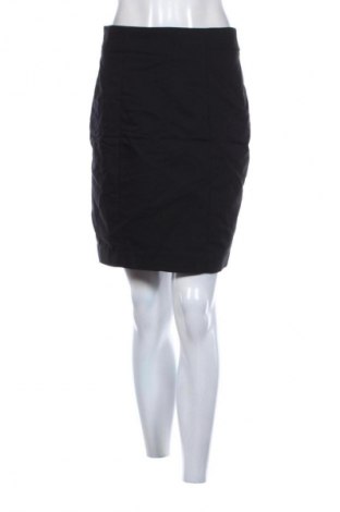 Пола H&M, Размер M, Цвят Черен, Цена 4,09 €