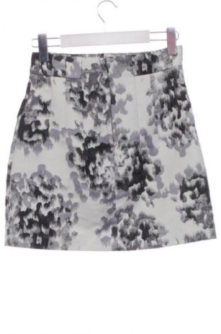 Пола H&M, Размер XS, Цвят Многоцветен, Цена 10,00 €