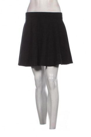 Пола H&M Divided, Размер M, Цвят Черен, Цена 10,00 €